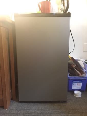 MINI-FRIDGE NEEDS TO GO TOMORROW! 1