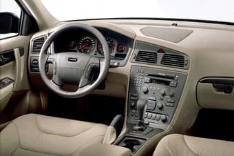 回国卖车   2005  Volvo V70 1