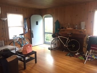 Master BR available in cozy college terrace house 5min from Stanford! 1