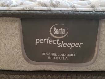 Queen Size Mattress/Box Spring/Frame in EXCELLENT CONDITION! 3