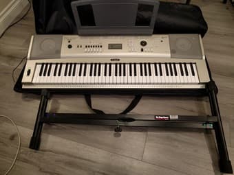 Yamaha YPG-235 76-Key Portable Grand Piano Keyboard w Case/Stand/Pedal 1