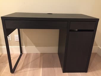 Desk and chair 3