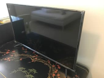 TCL 40-Inch 1080p LED TV (2015 Model) in Excellent Condition 2