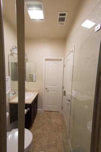 MasterBR in 3BR/3.5BA Townhouse in Mt.View starting 1st of July 3