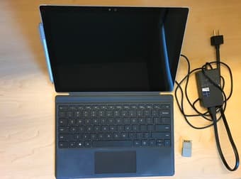 Microsoft Surface Pro 4 - 256GB / Intel Core i5 2