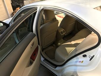 ES350 4 door lexus 2007 72K mileage 1