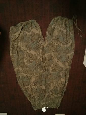 Women's clothing -- Palazzo pants (SIze Medium) 3
