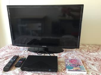 SAMSUNG UN32H5201 TV and Sony DVD PLAYER EXCELLE condition Palo Alto 1