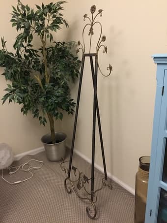 HUGE SALE! Floor Easel for art display (new very clean high quality) 1