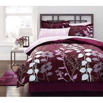 Twin XL set (sheets, comforter, pillow cases, bed skirt) 1