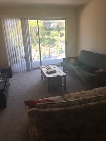 Room in 2BR/1BA Apartment in San Francisco for Autumn Qtr w/ Parking 1