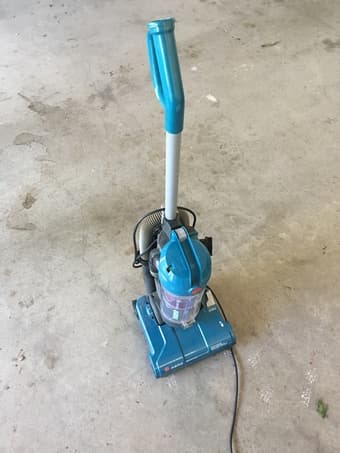 Hoover Vacuum - Sprint QuickVac Bagless 1