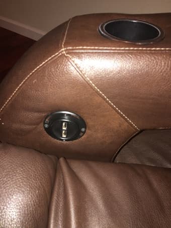 Leather Recliner (w/ USB ports) 3