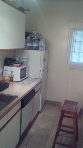 Short room share available Palo Alto downtown 2
