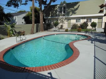 Looking for roomie for spacious Master Bedroom Suite! 3