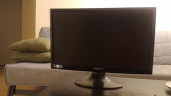 Hannspree HF225DPB 21.5" Widescreen LCD Monitor 1