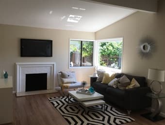 Newly Remodeled 3BR Home on Quiet Cul-de-Sac Available August 1 1