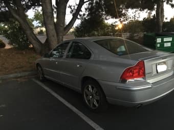 回国卖车，2005 Volvo S60 silver 2