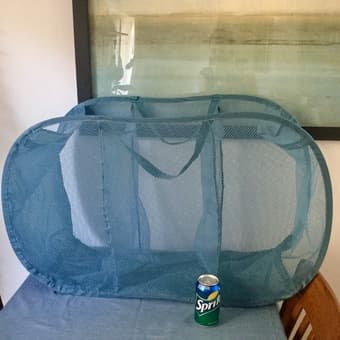 FOLDABLE LAUNDRY HAMPER 2
