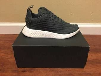 Rare Sneakers Adidas NMD R2 Women's Size 7.5 / Men and Youth Size 6.5 3