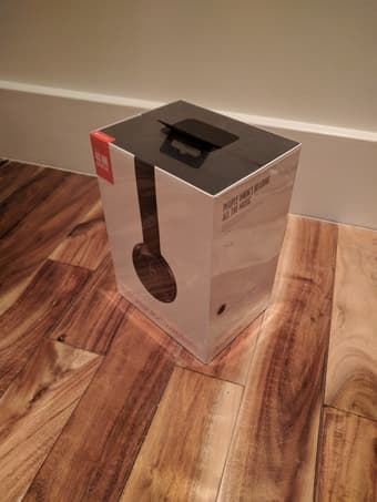 Beats Solo 3 Wireless Headphones BRAND NEW 1