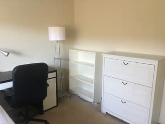 Female roommate share 2 bedroom and 1.5 bathroom townhouse 2