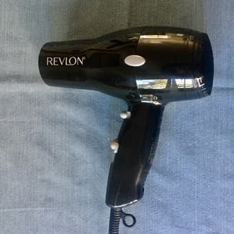 REVLON HAIR DRYER 1
