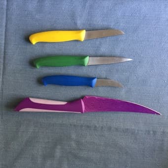 COLORFUL KNIVES 1