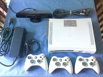 15 GB HHD XBOX + KINECT+ CONTROLLERS + GAMES 1
