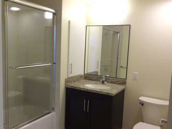 Palo Alto/Near Stanford--guest room in 2BR/2BA apartment两室两卫—次卧9月起长租 2