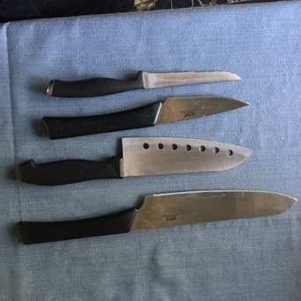 SETS OF KNIVES 3