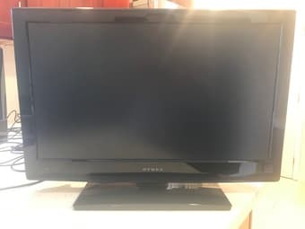 Dynex 26" LCD TV - 720P 1