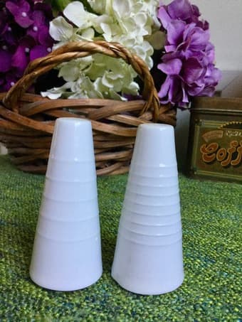 SALT AND PEPPER SHAKERS 1