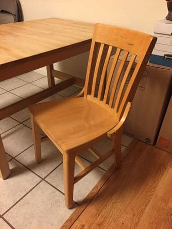 Dining chair in great condition 1