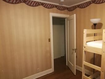 private room in 3Br/2Ba house, 3 housemates, near Stanford, Now-Sept30 3