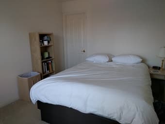 Single bedroom in 2 story house 1