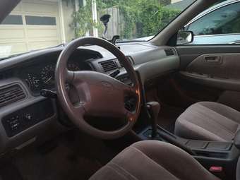 1998 Toyota Camry LE,Black,140K miles,Clean title 2