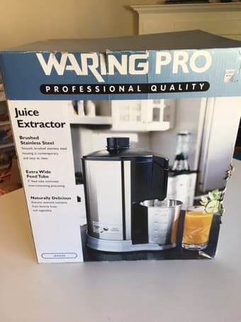 Moving sale: Waring Pro Health Juice Extractor 2