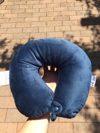 LIKE NEW neck & shoulder support for flights-light grey or dark blue 1