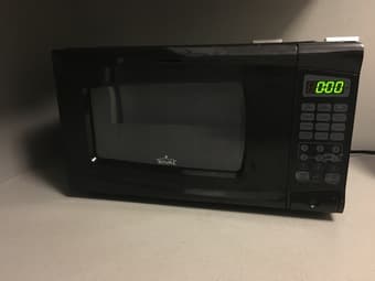 Microwave in perfect condition 1