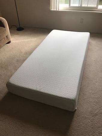 Zinus Memory Foam 8 Inch Green Tea Mattress, Twin XL 1