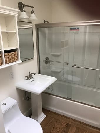 Cottage for rent, Quiet, Near campus 3