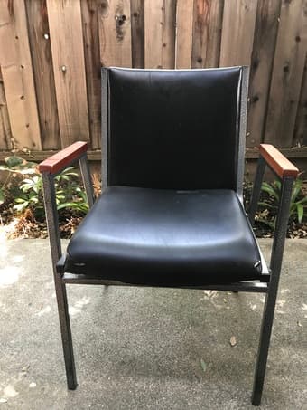 A very good armchair 1