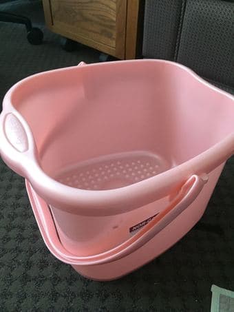 Hair dryer, lamp, slow cooker, foot spa tub 3