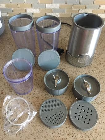 Bella 12 Piece Rocket Blender 1