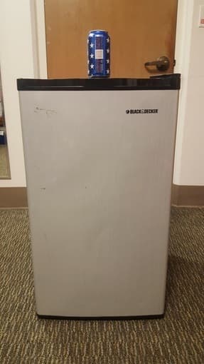 3.2 cu-ft mini fridge, Black & Decker - $50 1