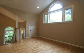 Double Room, Fits Full-Size Bed + Bay Window, in Newly Remodeled Home 2