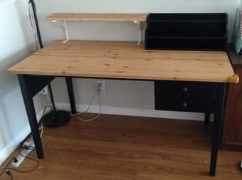 study desk, very good condition 1