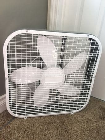 Holmes Box Fan, 3 Speed-Settings, 1