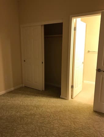 Sunnyvale townhouse 房间出租. 安静舒适整洁，靠近火车站 2